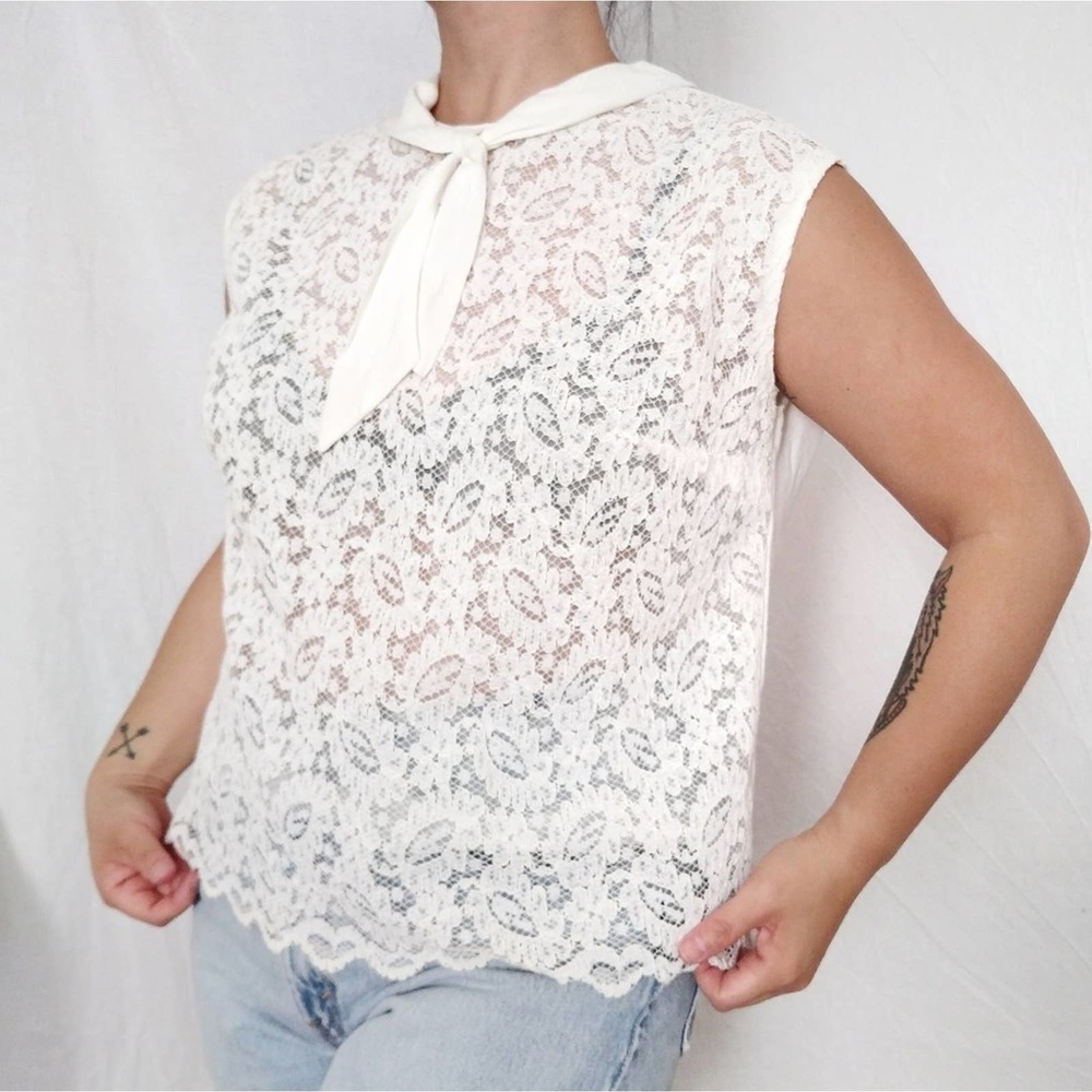 VTG Lace Front Button Back Tank Top